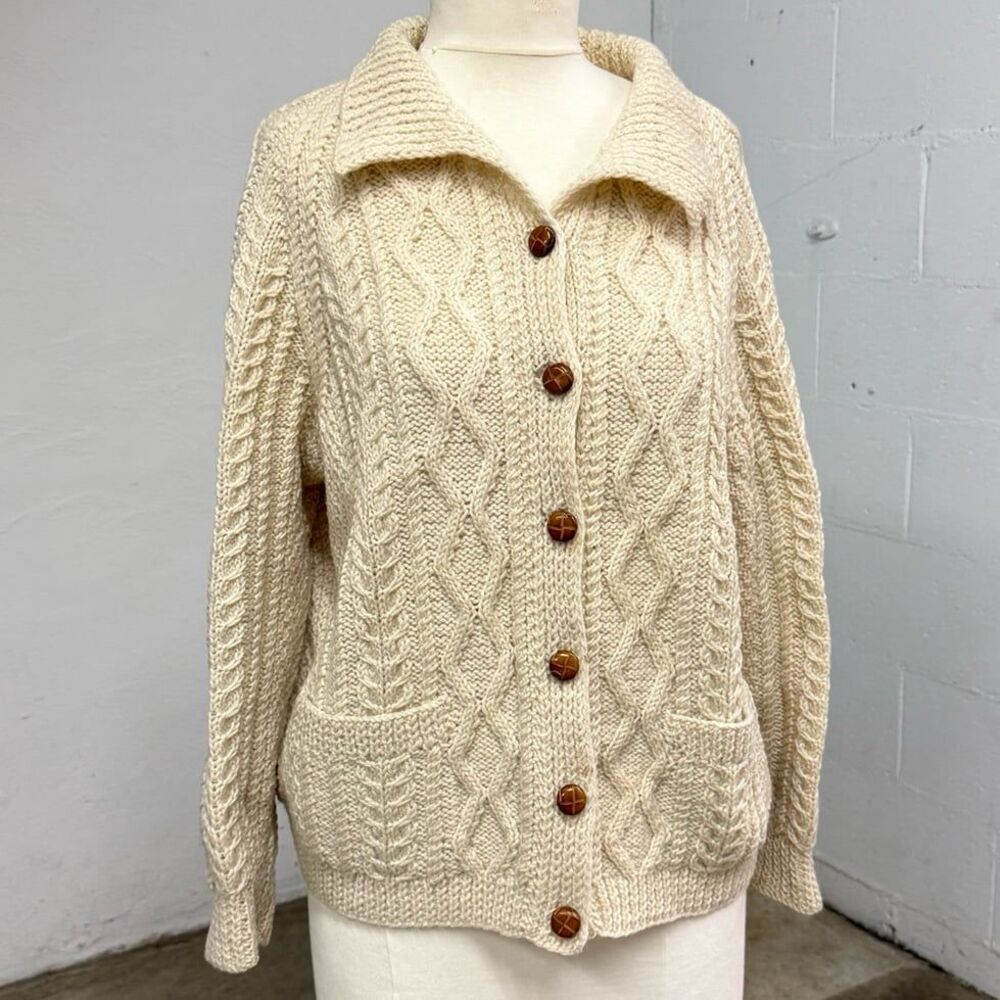 Vintage y2k coquette cottagecore butter yellow cable knit collared cardigan